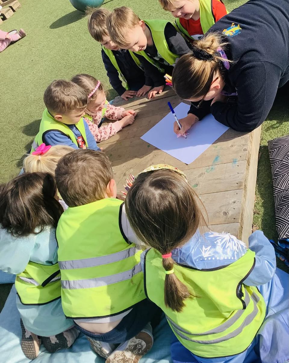 Little Moons’ Bright Thinkers – Shaping Their Nursery Together