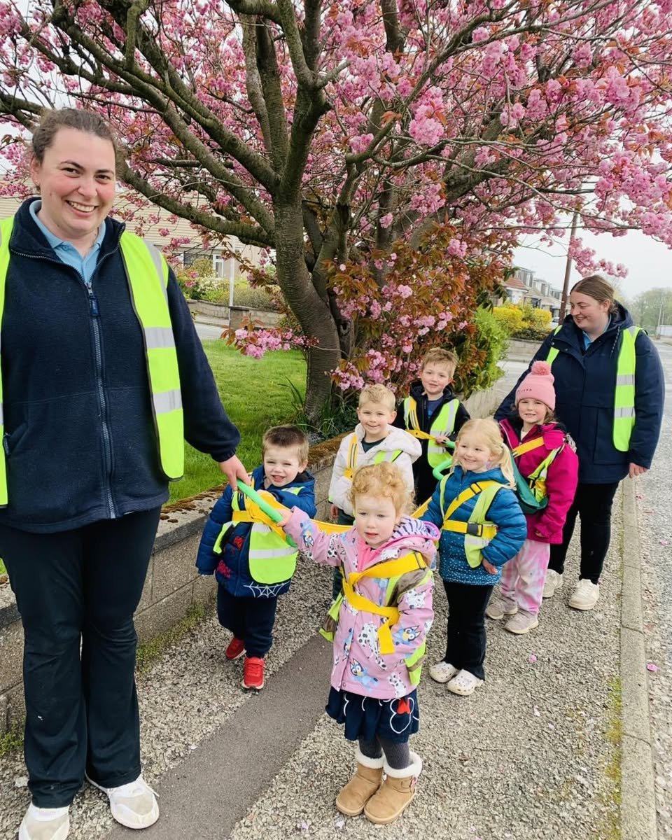 Banana Moon Dyce Children Visit Swan Veterinary Practice